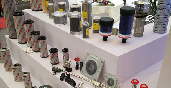 大家都知道使用液壓過濾器效果好，但是如果液壓過濾器堵塞了會(huì)怎么樣呢？以下是液壓過濾器堵塞對液壓系統(tǒng)造成的后果，由液壓過濾器廠家—朝日液壓介紹如下：